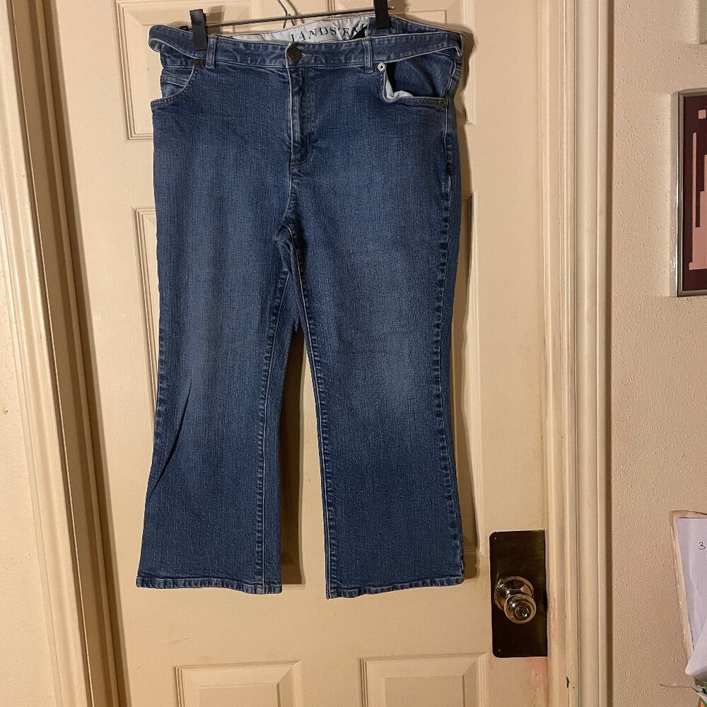 Lands End Size 16P, Original Fit, Comfort Waist, Boot leg Jeans. (J002)